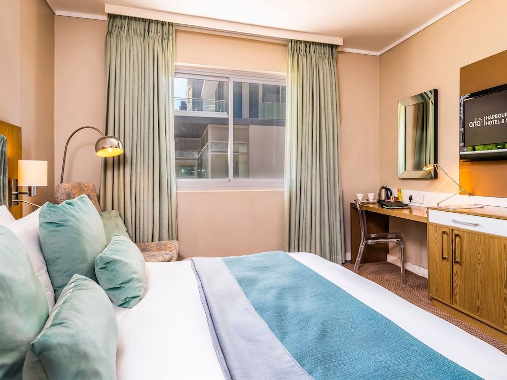 aha Harbour Bridge Hotel & Suites Standard Room, 1 Queen Bed 5