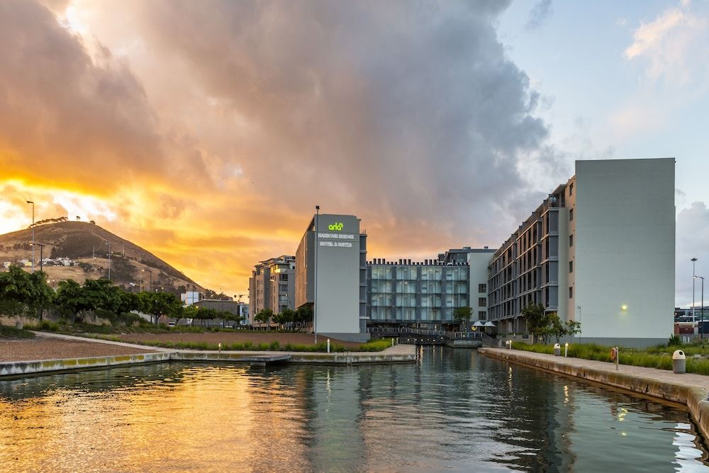 undefined aha Harbour Bridge Hotel & Suites 2