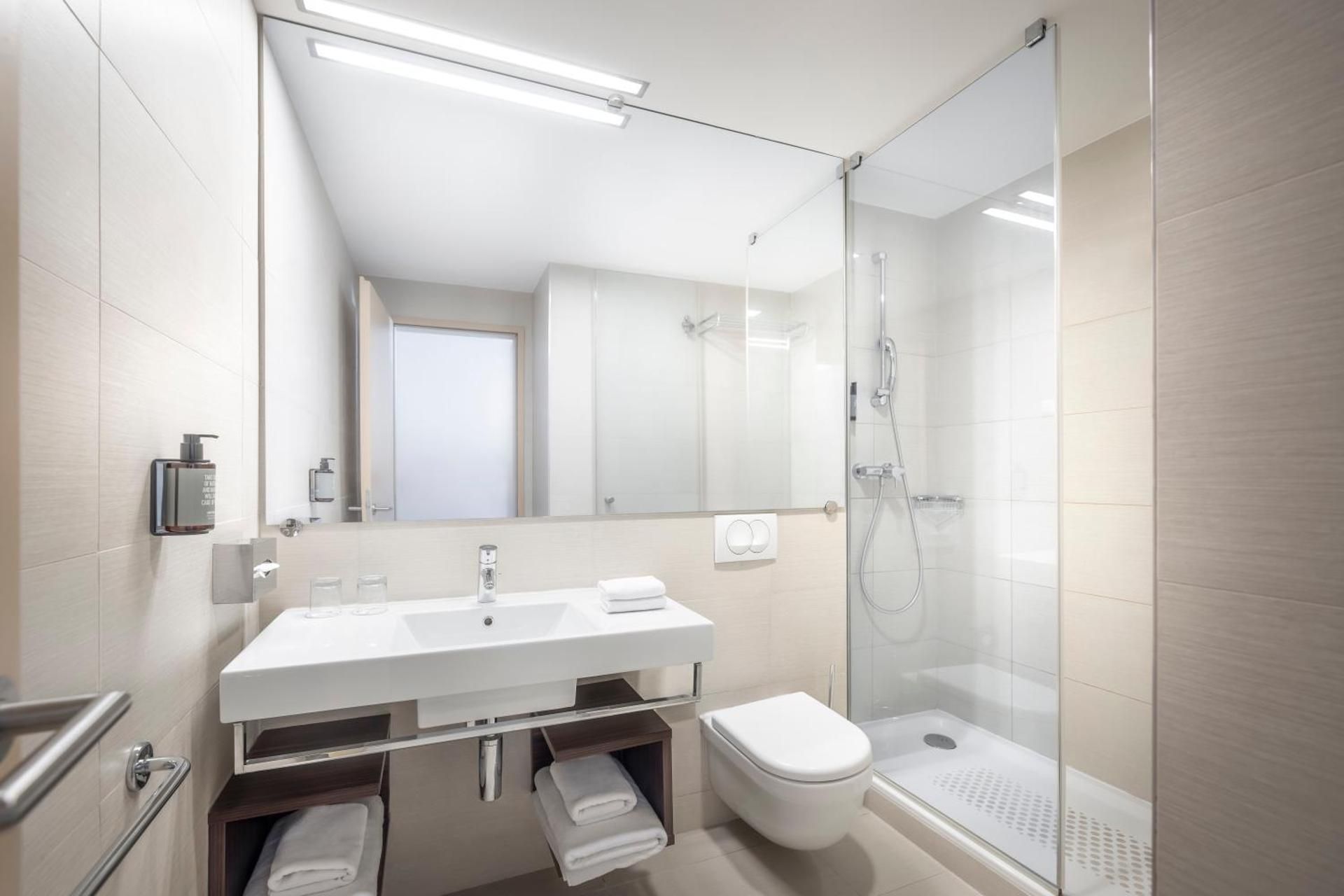 undefined Valamar Lacroma Hotel 7