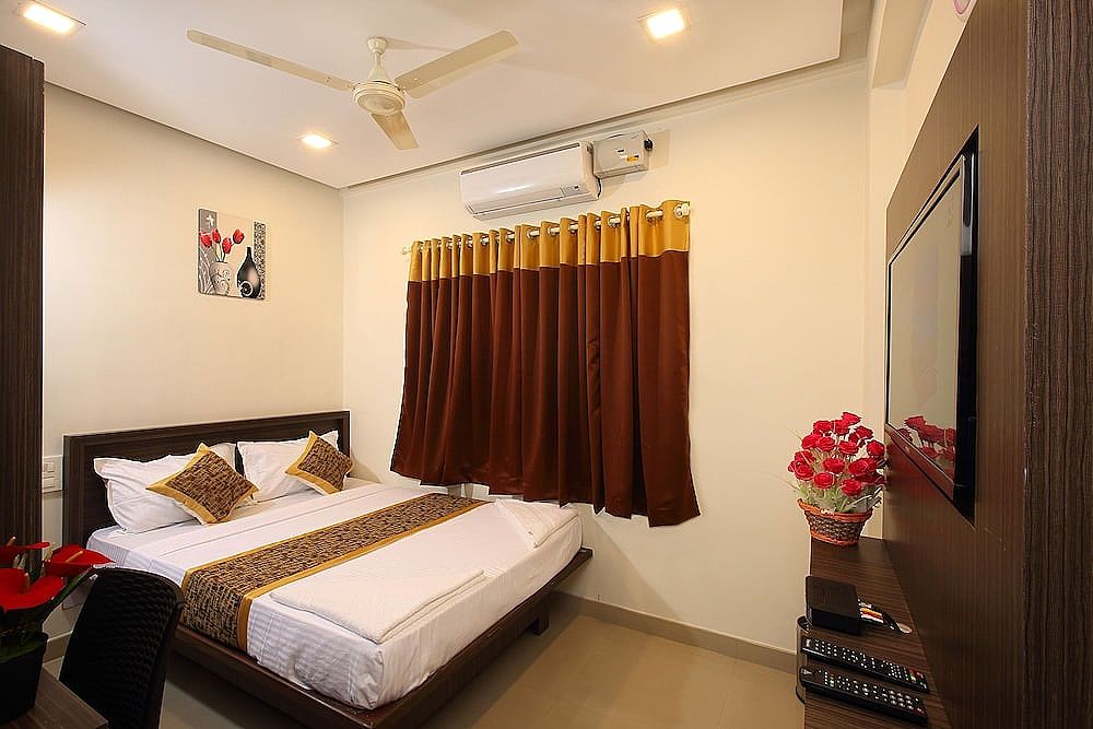 Prime Palace Hotel Standard Double Room with Fan 9