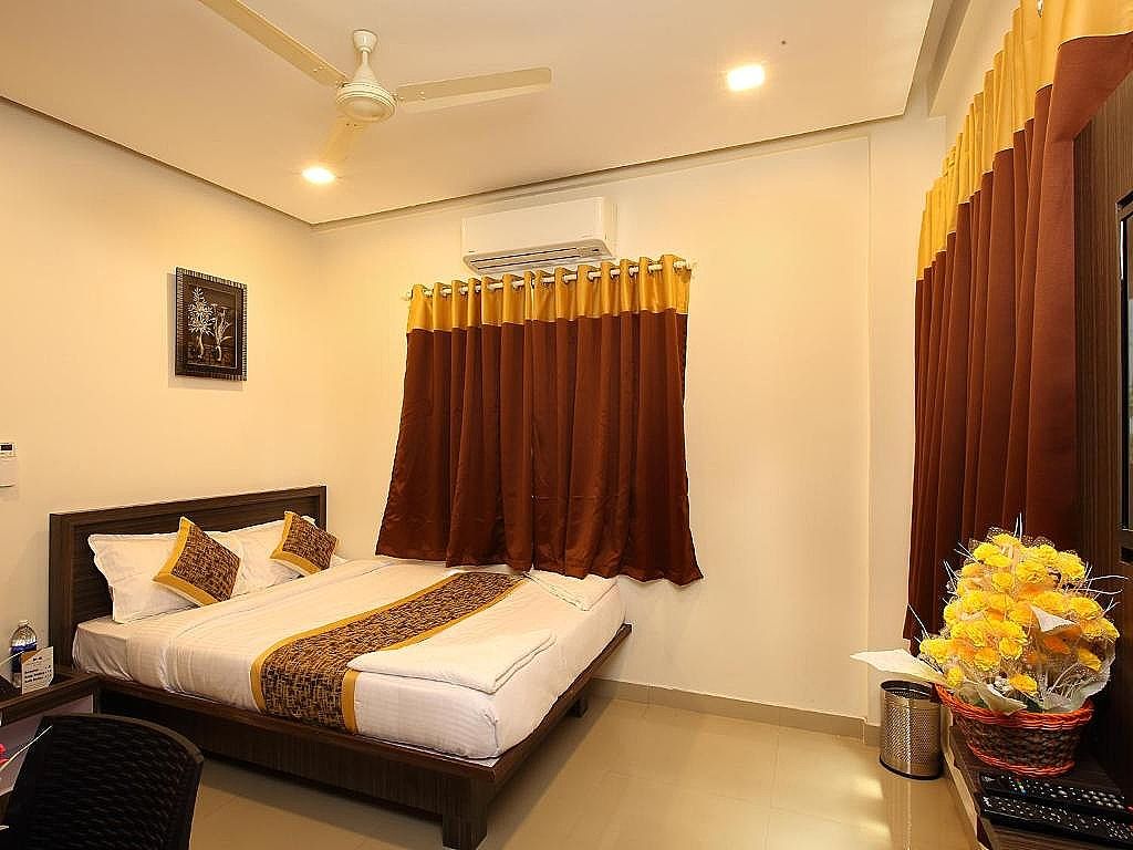 Prime Palace Hotel Standard Double Room with Fan 2
