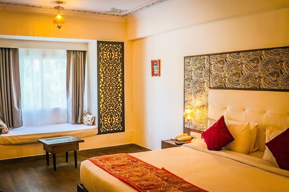 Bamboo Saa Resort & Spa - Udaipur Regal classic room 4