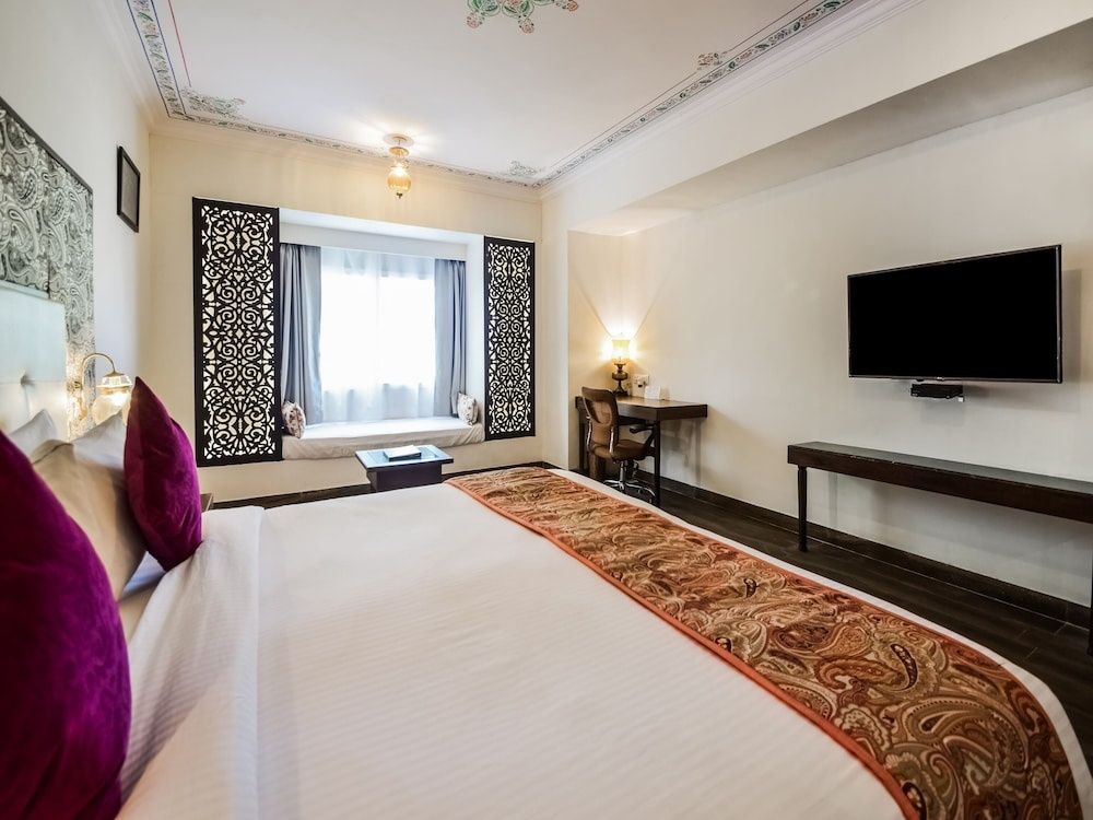 Bamboo Saa Resort & Spa - Udaipur Regal classic room 6