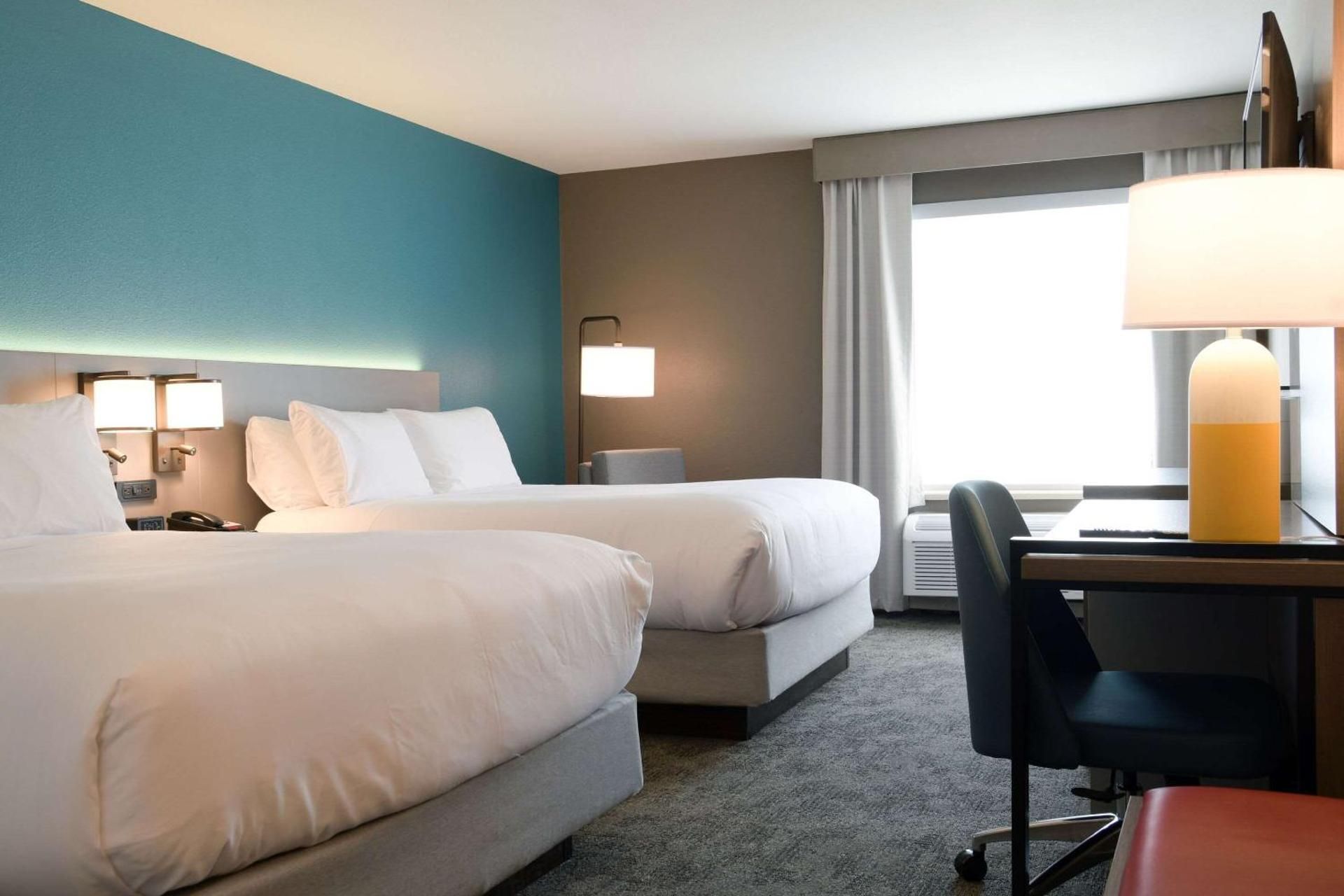 2 Queen Beds, Nonsmoking, Accessible