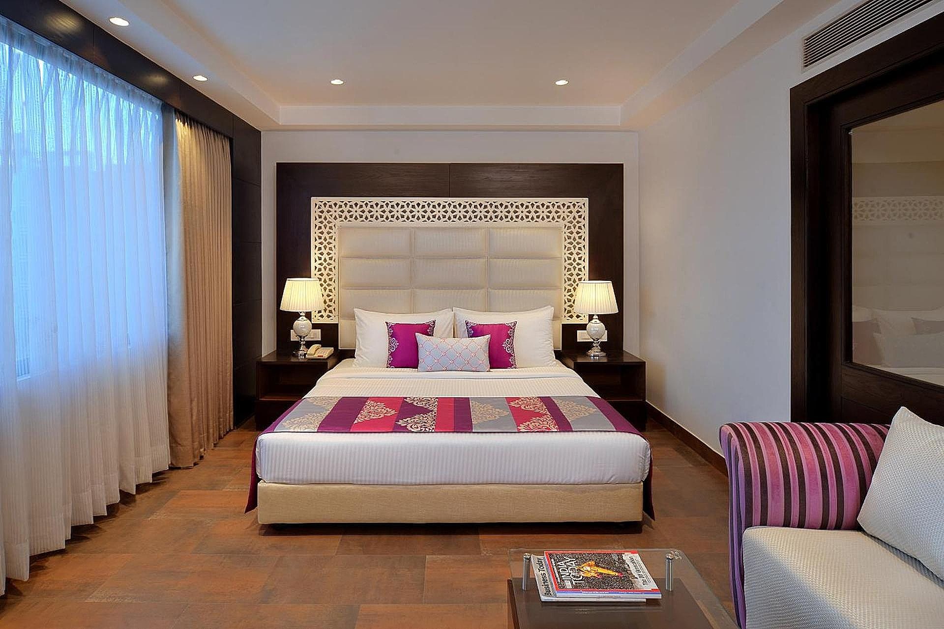 Deluxe Suite (Deluxe Suite)