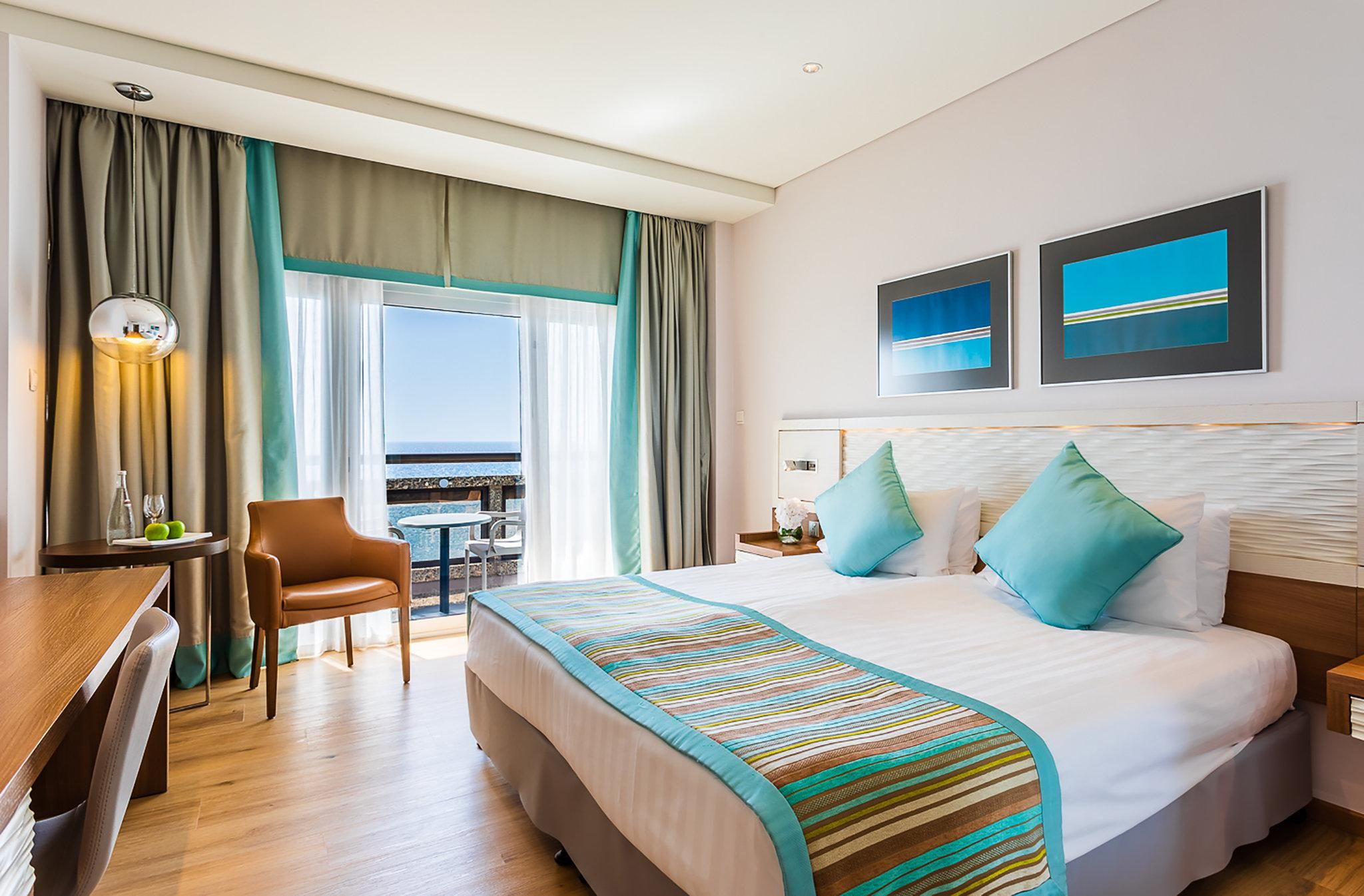 1 King Premium Sea View Balcony Shower