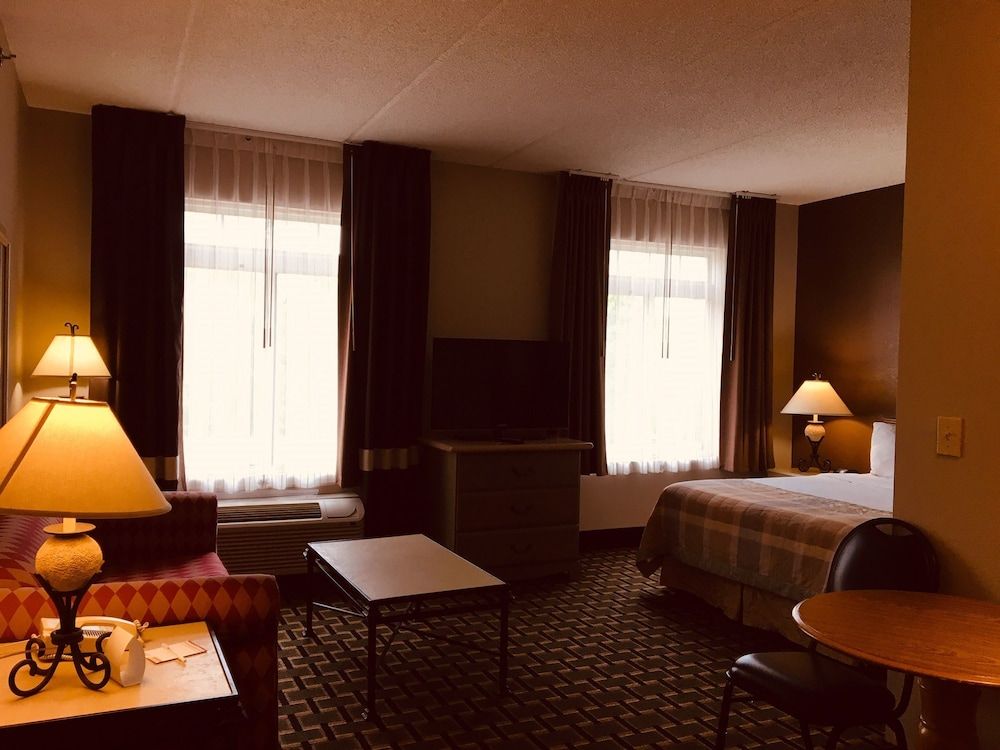 Suite, 1 Queen Bed, Accessible, Kitchen