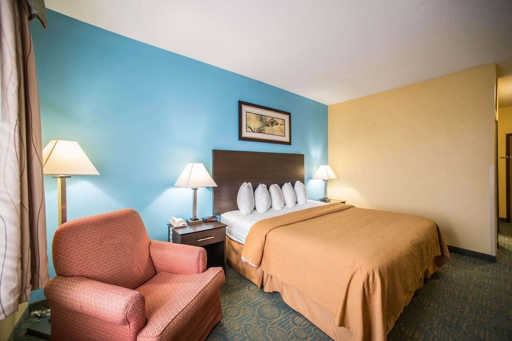 Standard Room, 1 King Bed, Non Smoking