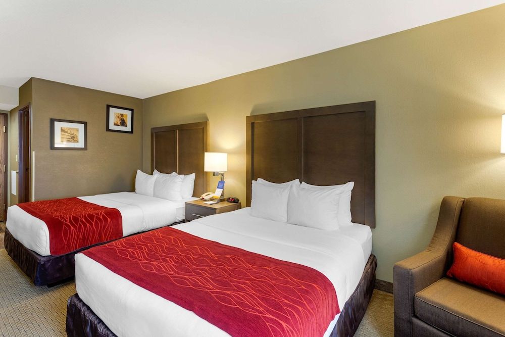 Standard Room, 2 Queen Beds, Non Smoking