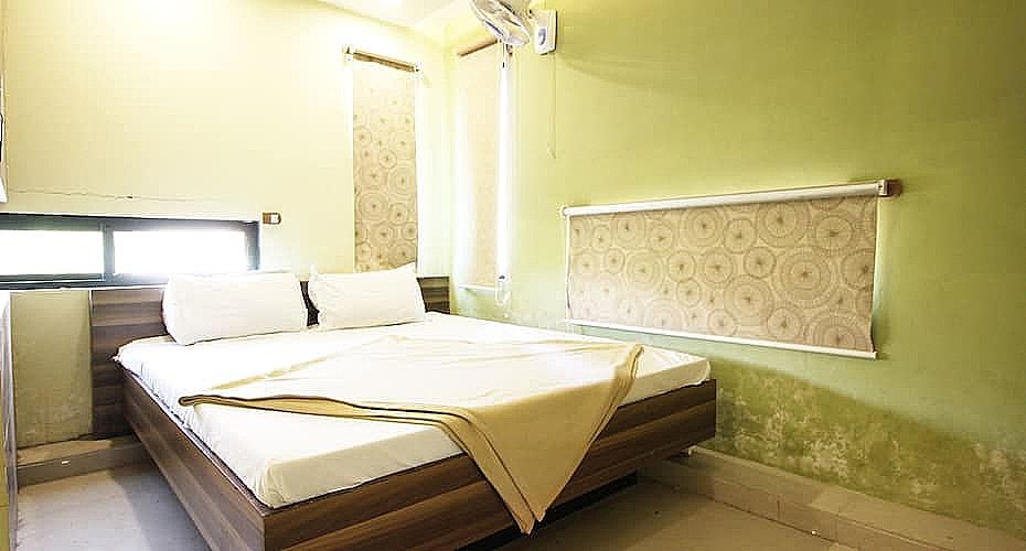 undefined Hotel O by OYO Apollo 9