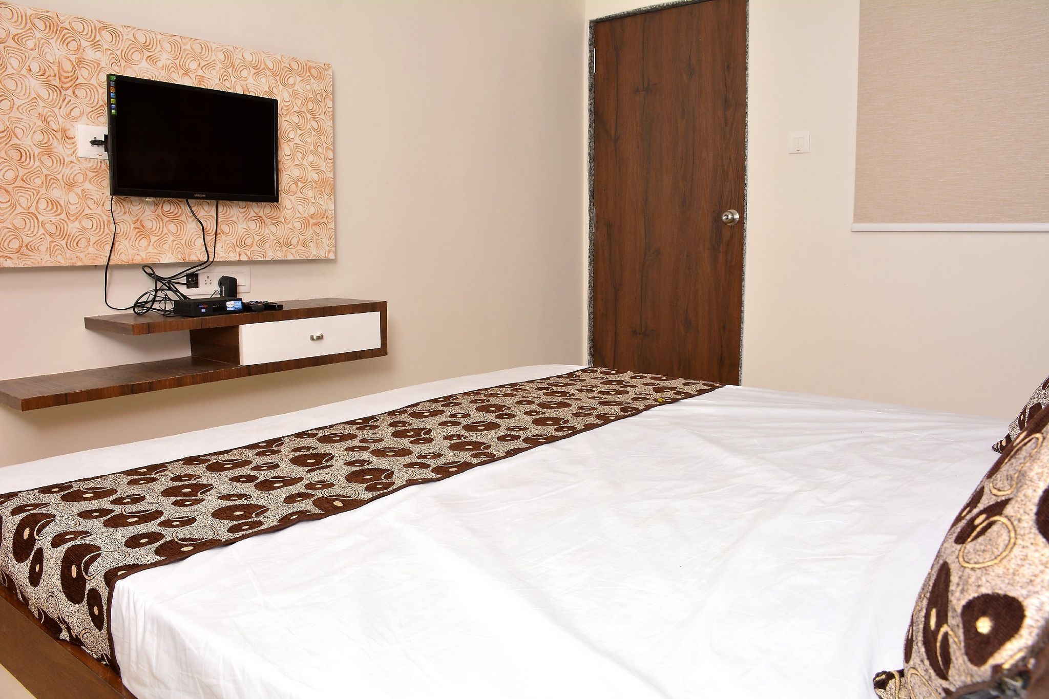 Hotel Progressive Inn Classic AC Room 8