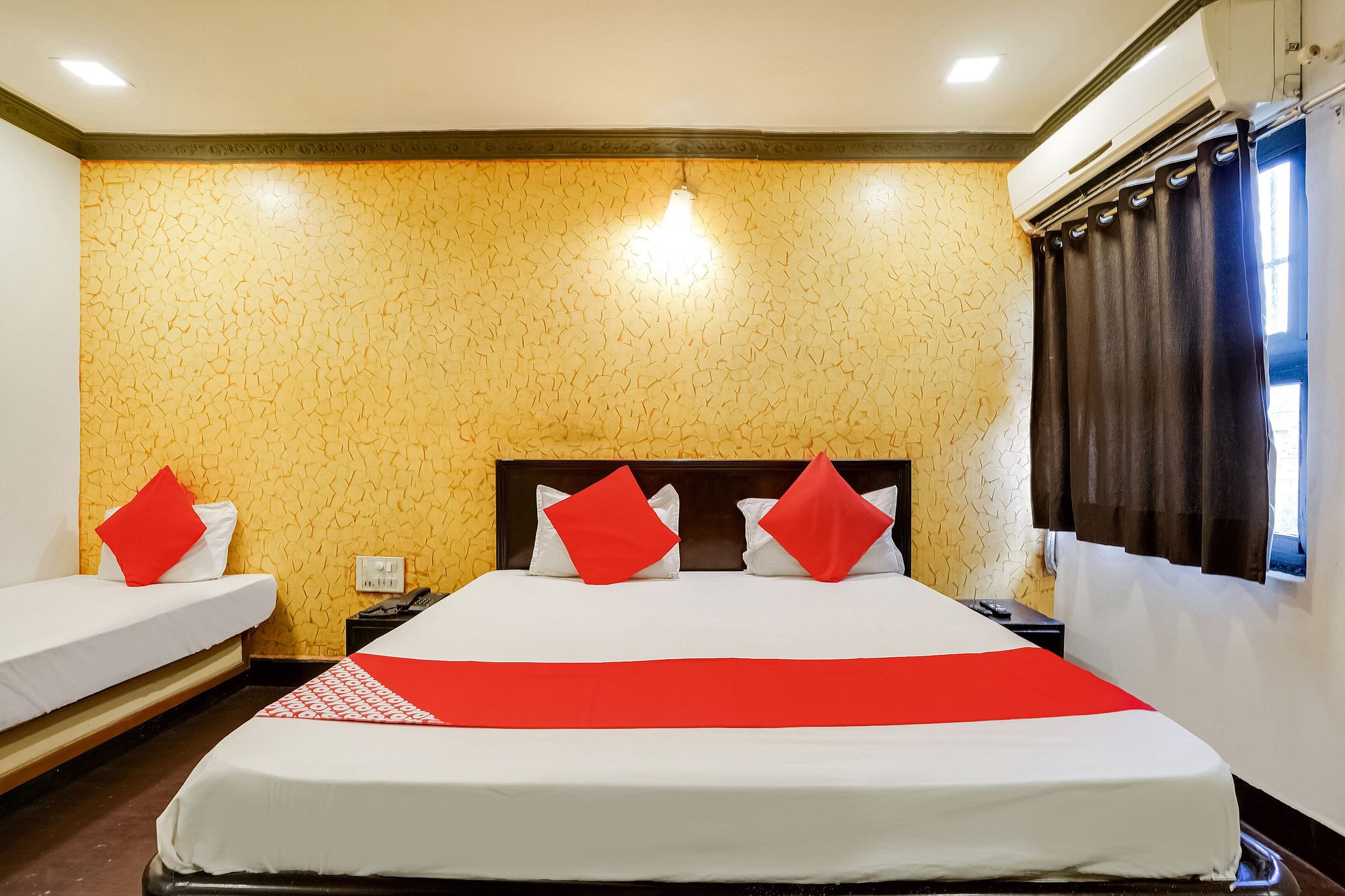 Collection O 2286 Hotel Bridge Classic 16