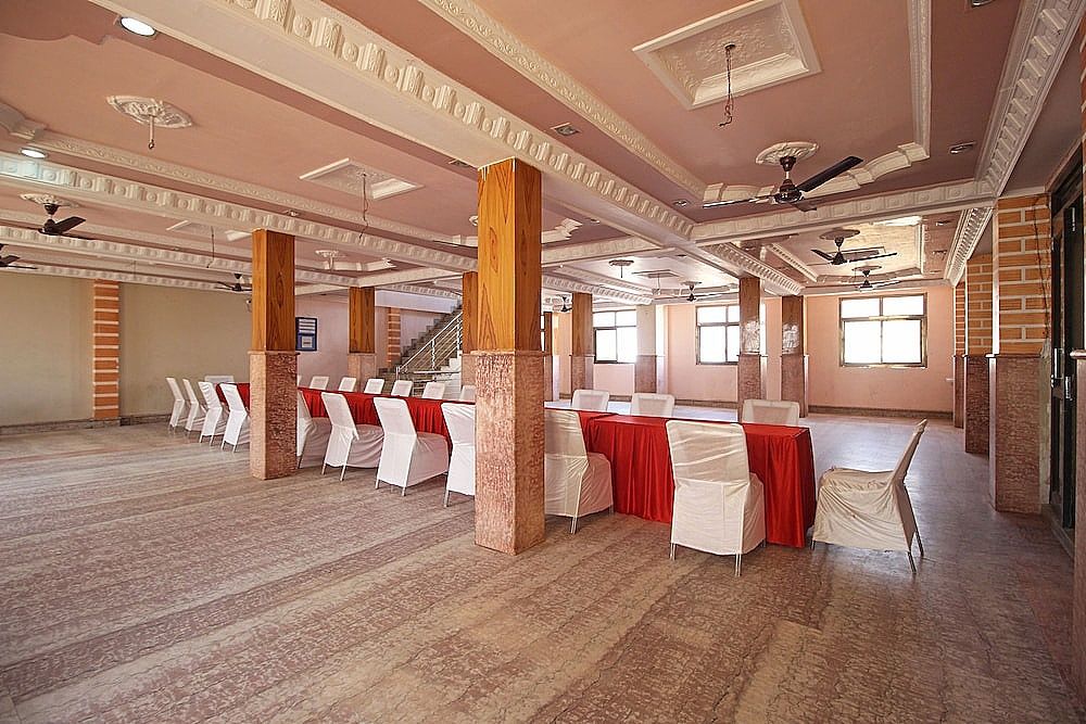 undefined Super Hotel O Ganpati Plaza 4