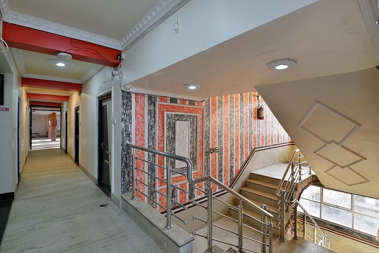 undefined Super Hotel O Ganpati Plaza 8