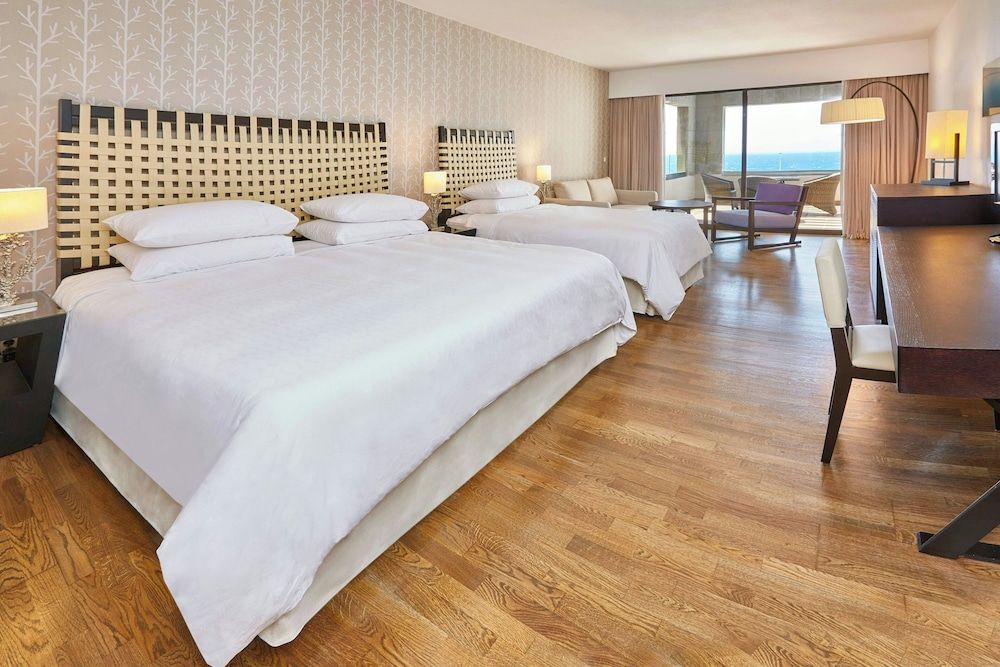 Family Room, 1 King Bed, Sea View