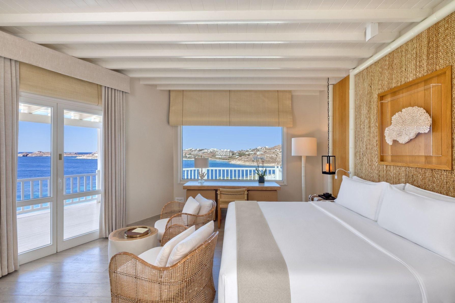 Akro, Deluxe Guest room, 1 King, Sea view, Corner room, Terrace