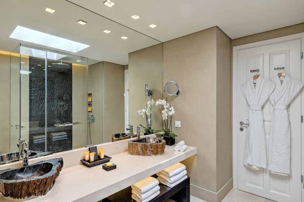 Santa Marina, a Luxury Collection Resort, Mykonos Room, Partial Sea View 3