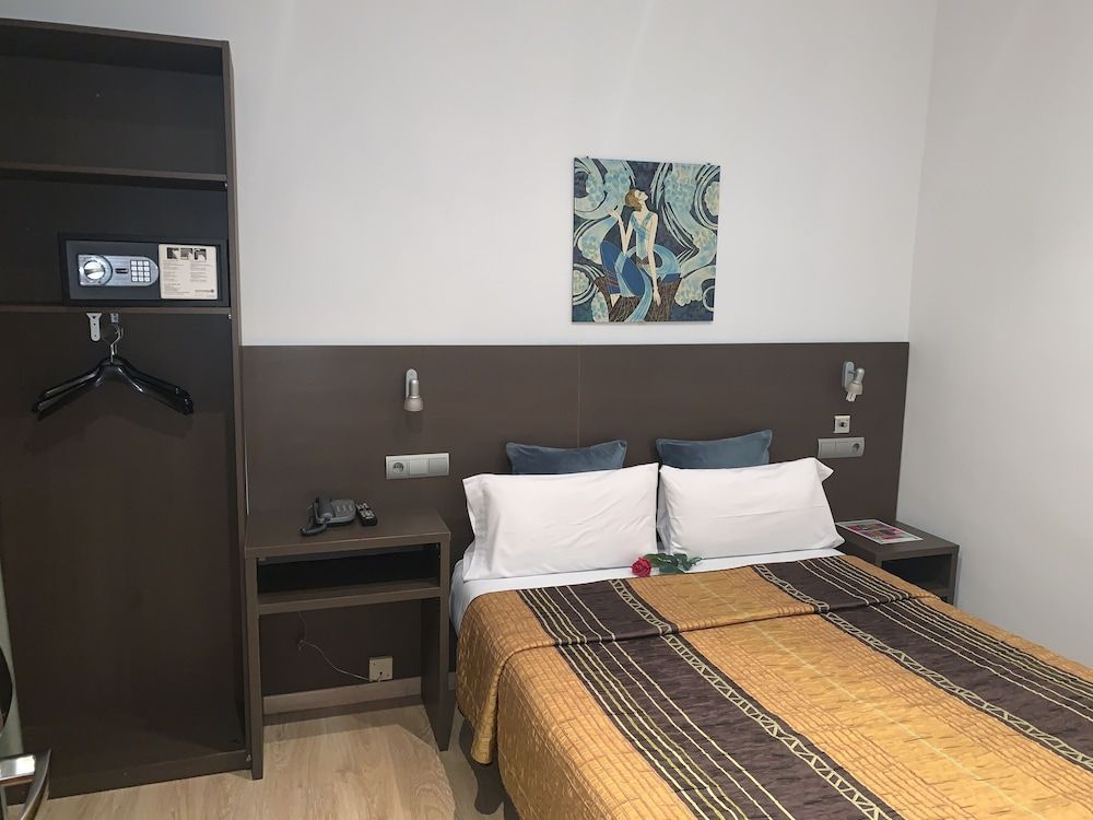 undefined Ciudad Condal 9