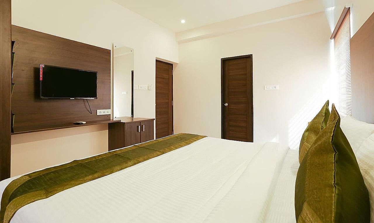 Treebo Hi Line Apartments Kalapatti Premium Double Room 3