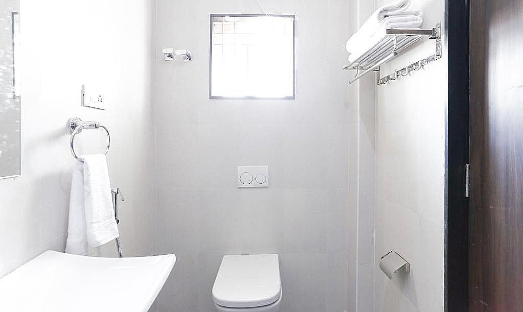 Treebo Hi Line Apartments Kalapatti Deluxe Double Room 4