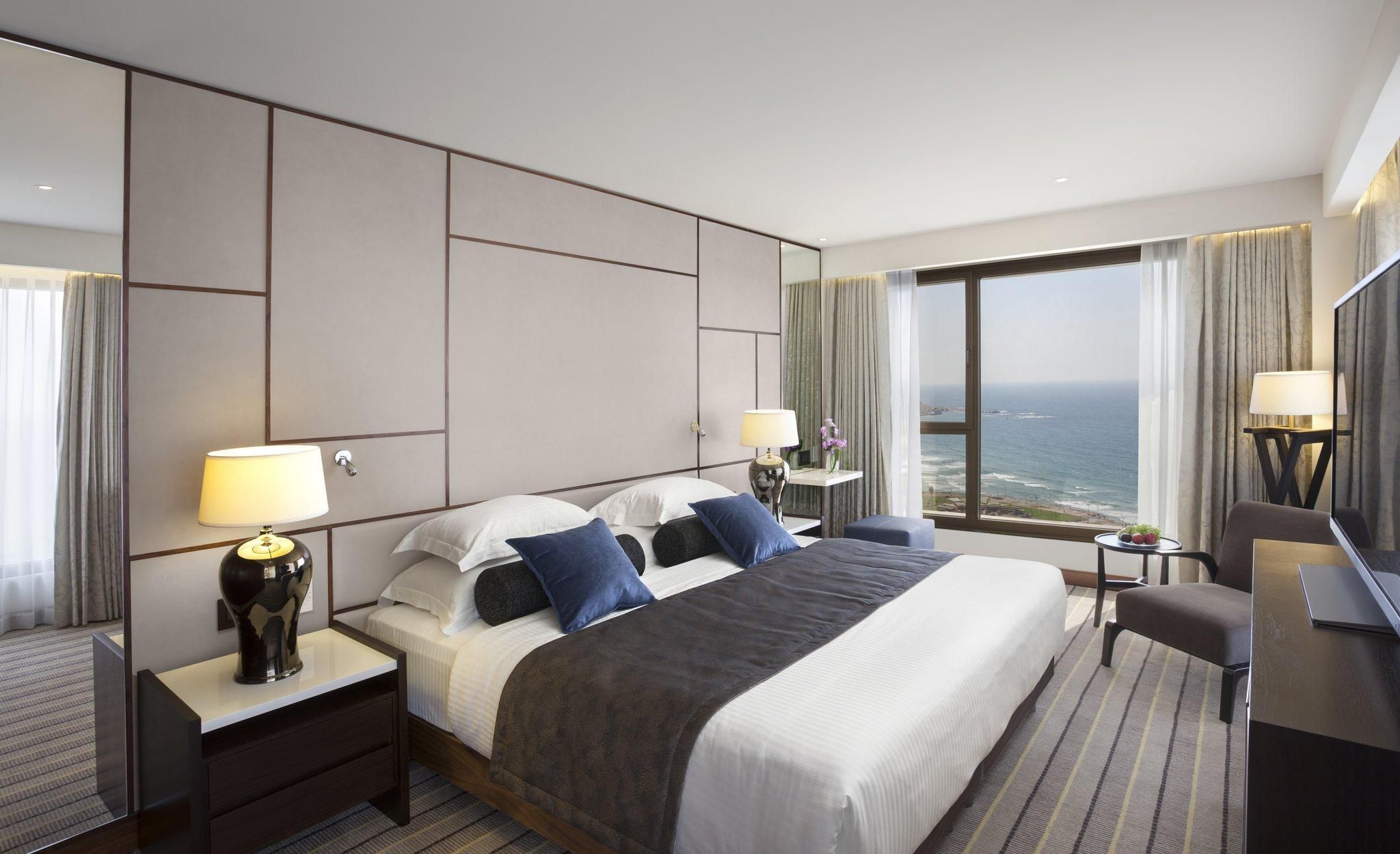 1 Bedroom Royal Suite