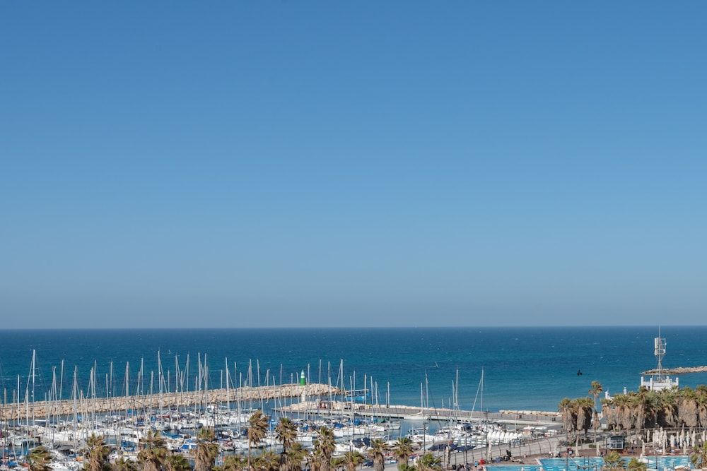 Herods Hotel Tel Aviv by the Beach Deluxe Room, Balcony 3