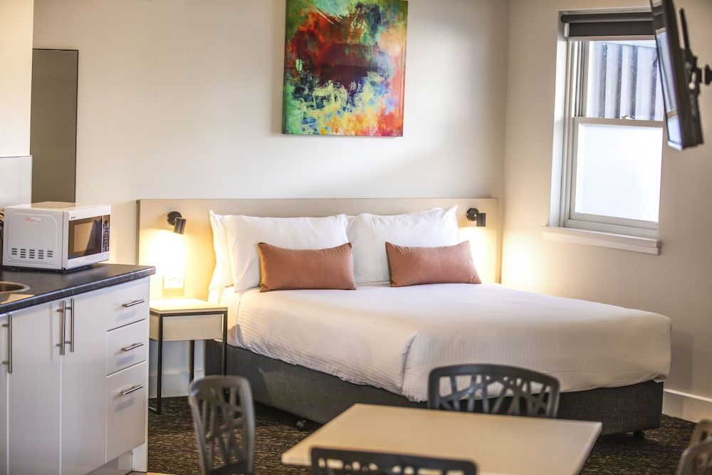 Standard Studio, Multiple Beds