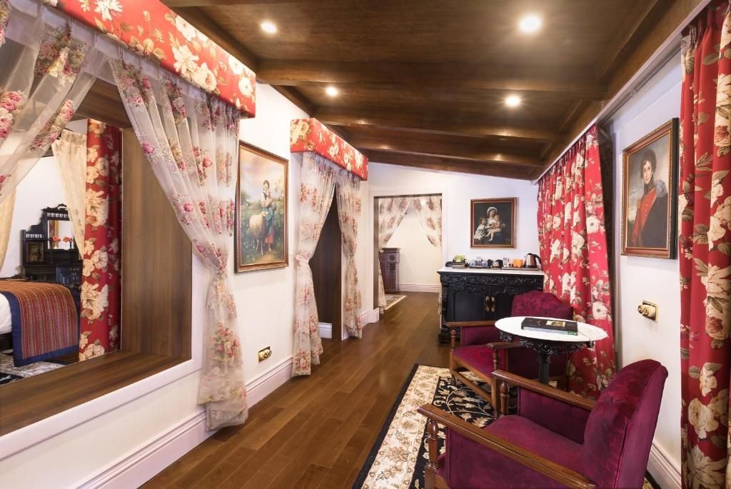 Mayfair Himalayan Spa Resort Kalimpong Suite 8