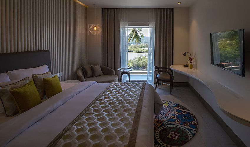 The Corner Suite Room With Balcony