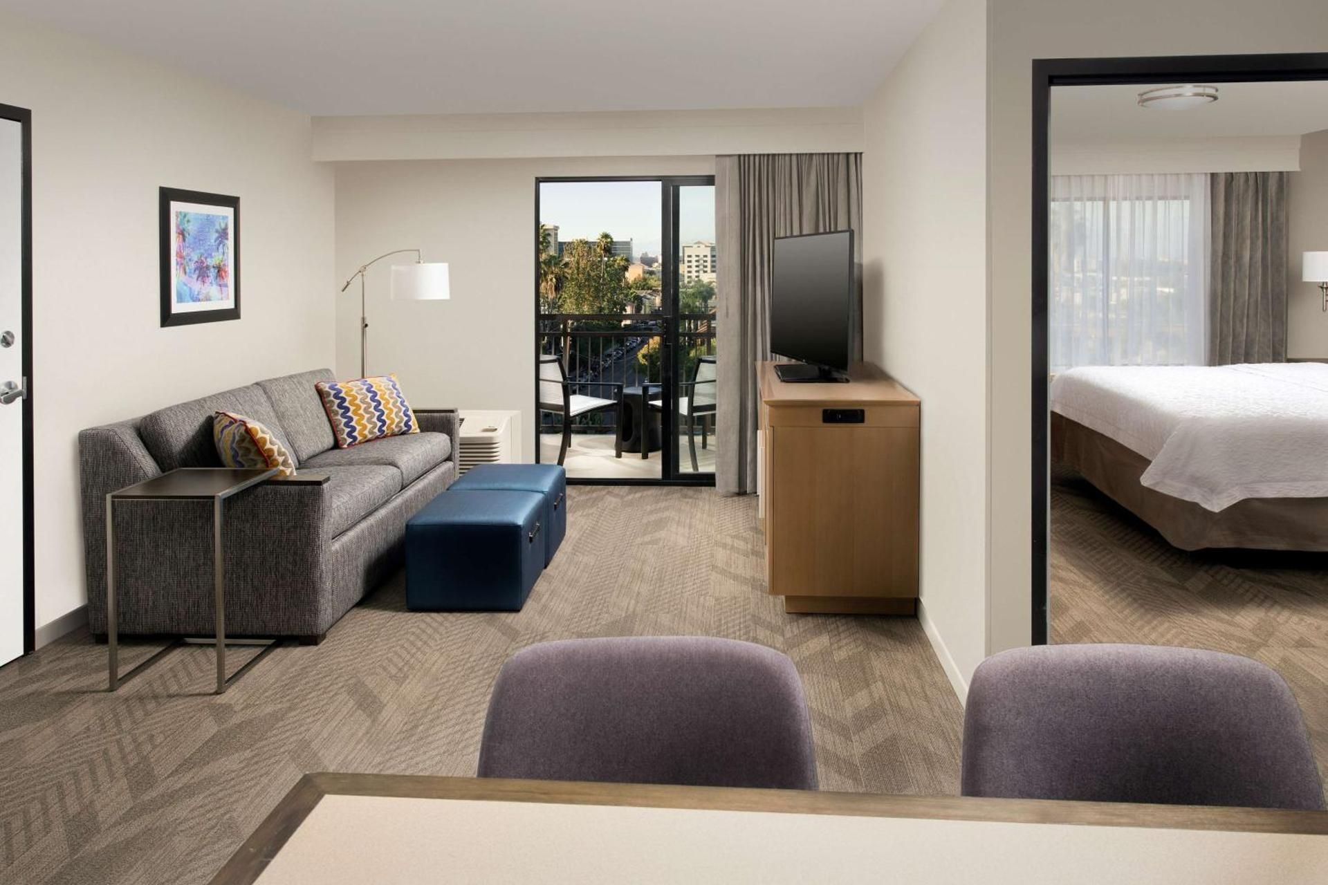 1 KING 1 BEDROOM STE W/BALCONY SHOWER ONLY NS