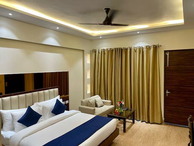 Winsome Resorts and Spa Premium Room 3