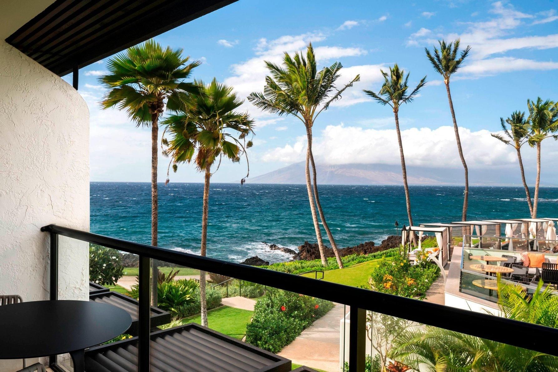 Partial Ocean View, Guest room, 1 King, Sofa bed, Balcony