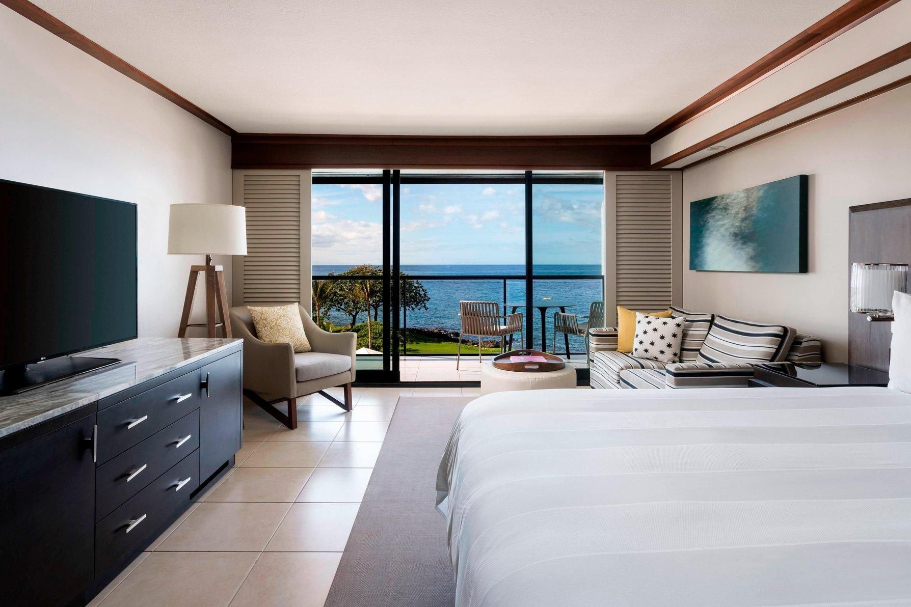 Premium Ocean View, Guest room, 1 King, Balcony