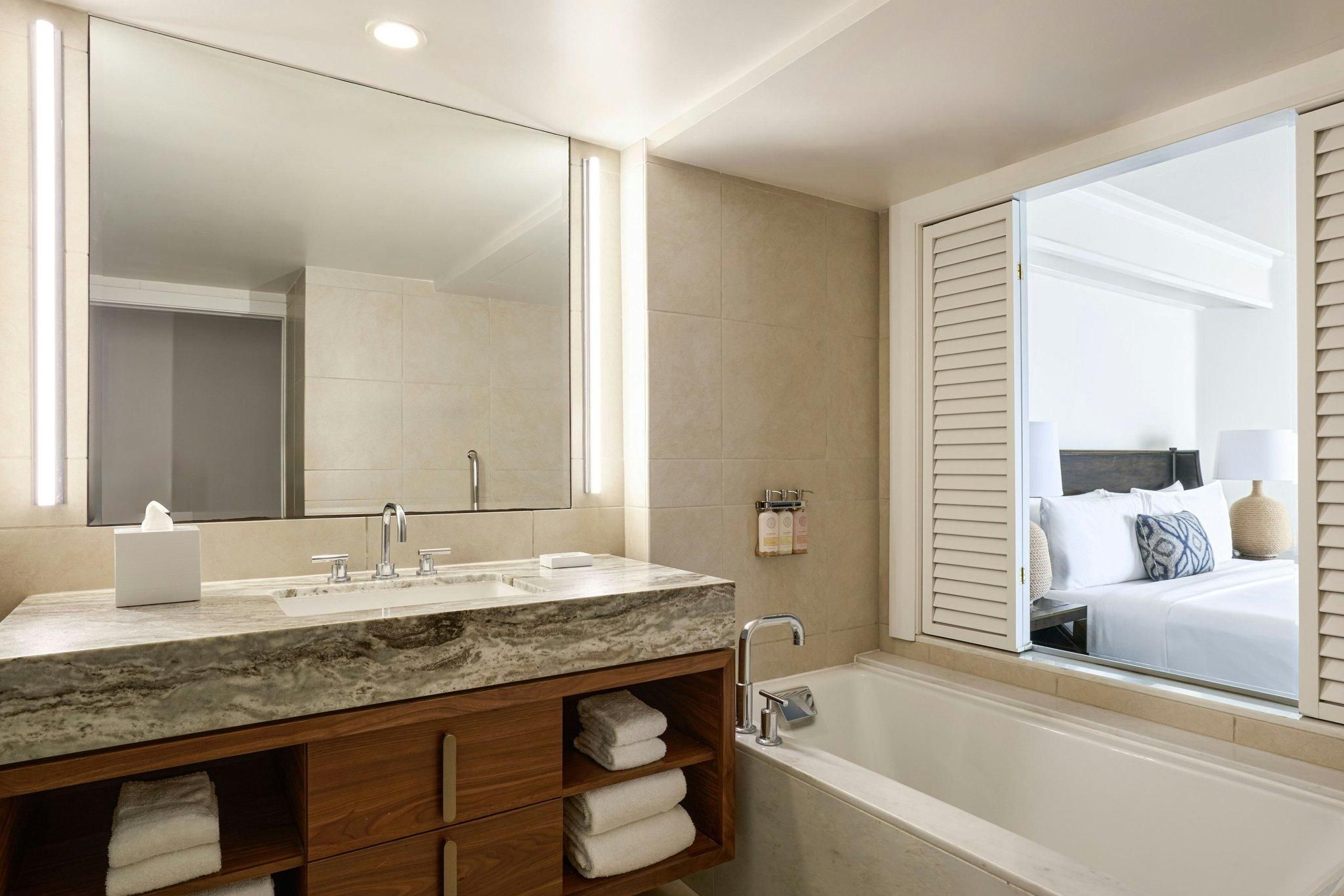 Premium Ocean View Suite, 2 Bedroom Suite, Bedroom 1: 1 King, Bedroom 2: King, Balcony