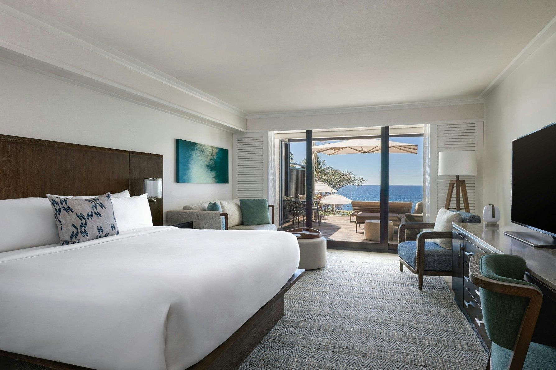 Premium Ocean Sundeck, Guest room, 1 King, Ground floor, Lanai
