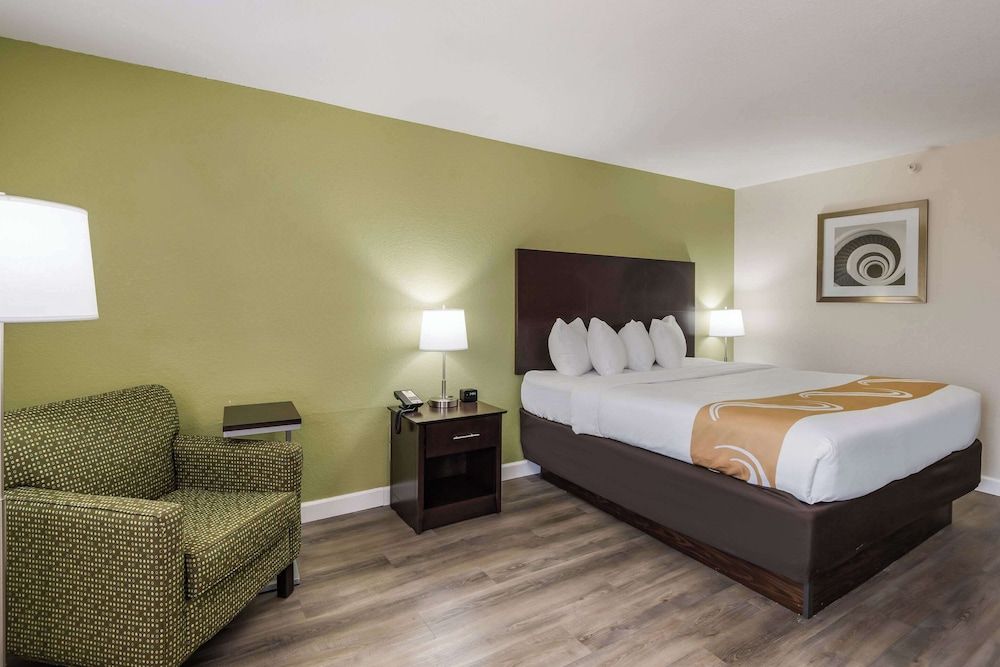 Standard Room, 1 King Bed, Non Smoking