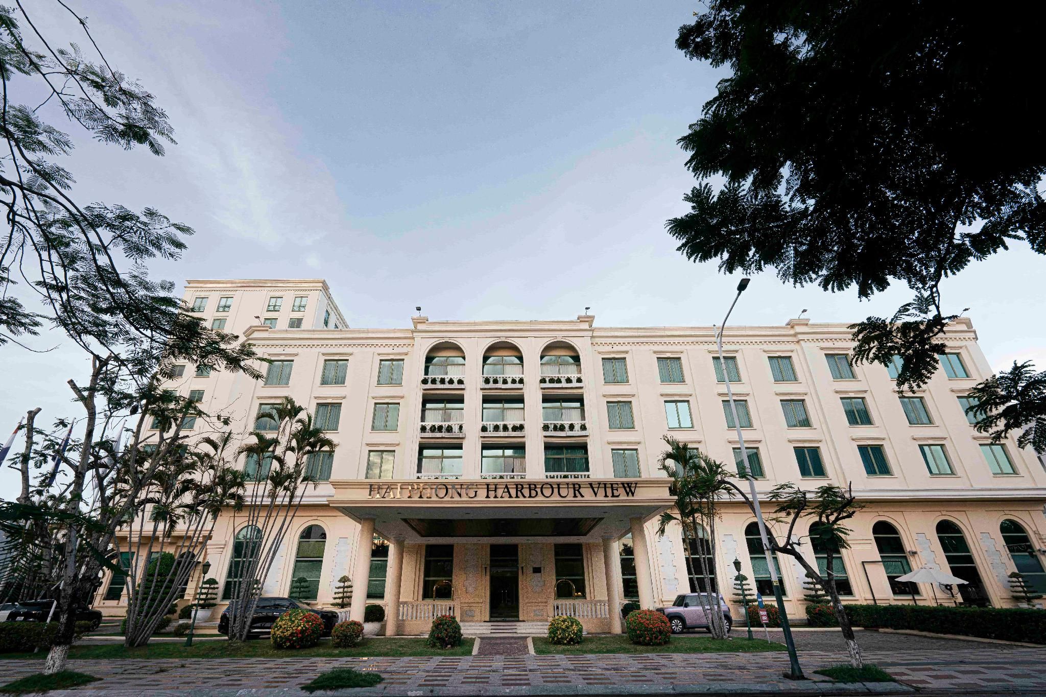 Hai Phong Harbour View Hotel