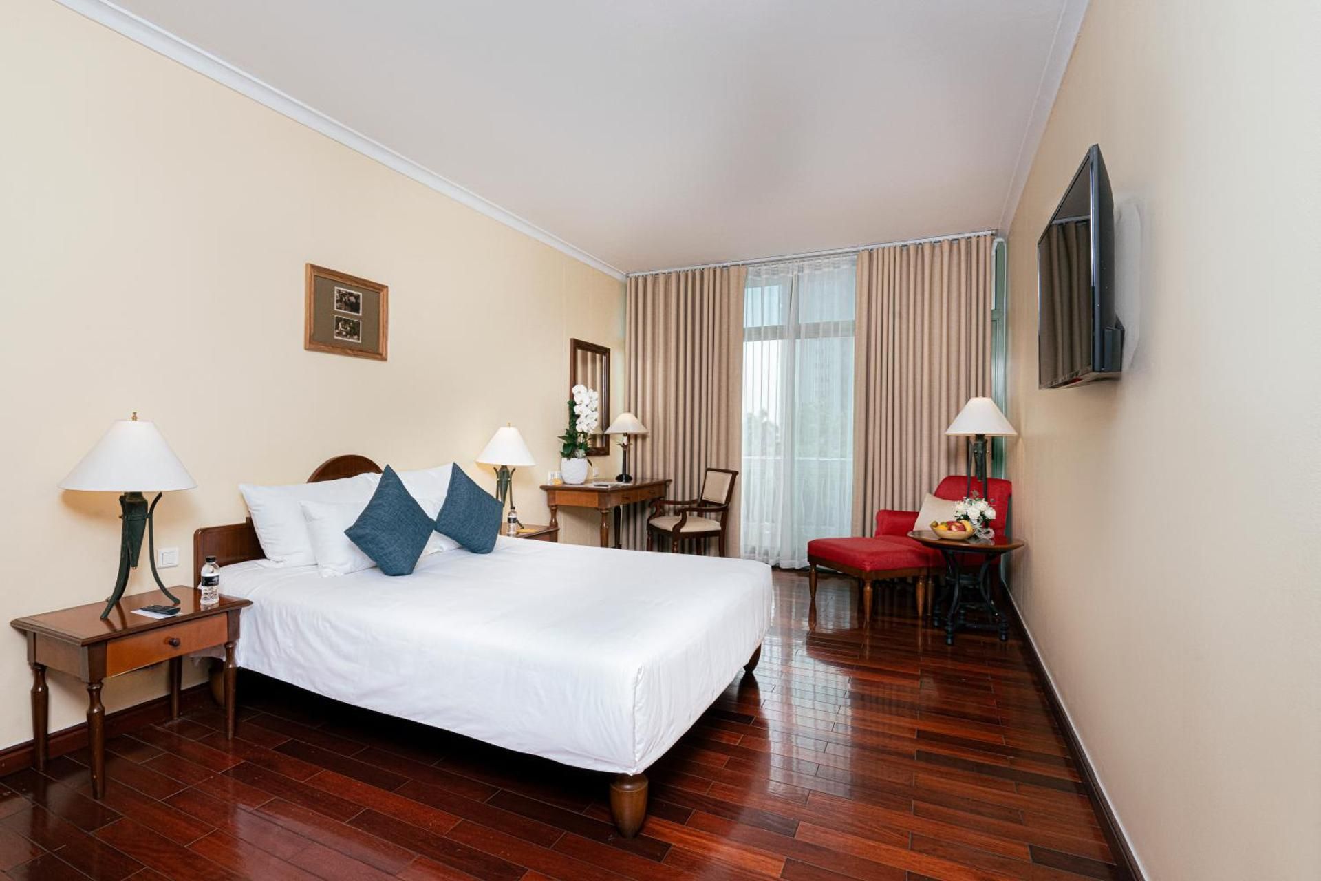 Executive Room