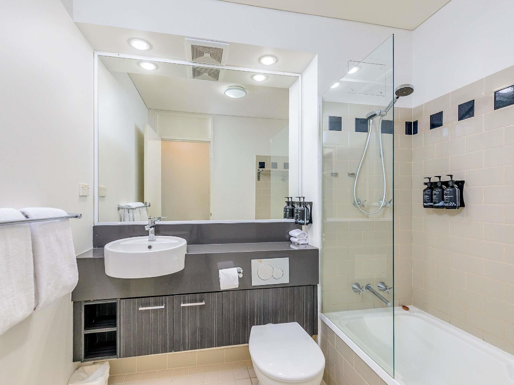 Mantra on Hay Perth 2 Bedroom 2 Bathroom Apartment 2