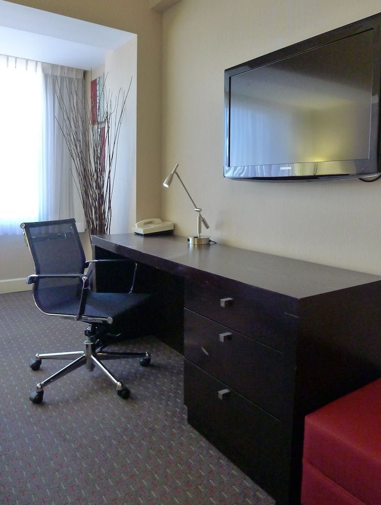 Armon Plaza Montreal Airpt, Trademark Collection by Wyndham