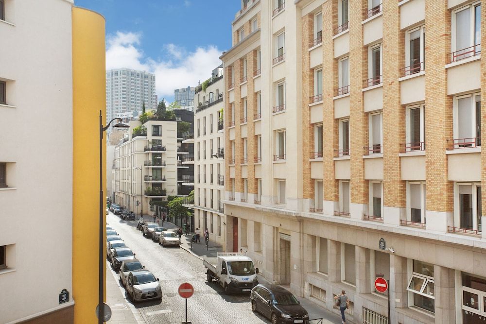 undefined Hotel Eiffel Capitol 3