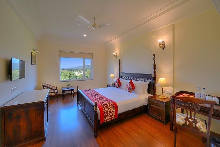 WelcomHeritage Ranthambore Mount Valley Resort Deluxe Room 4