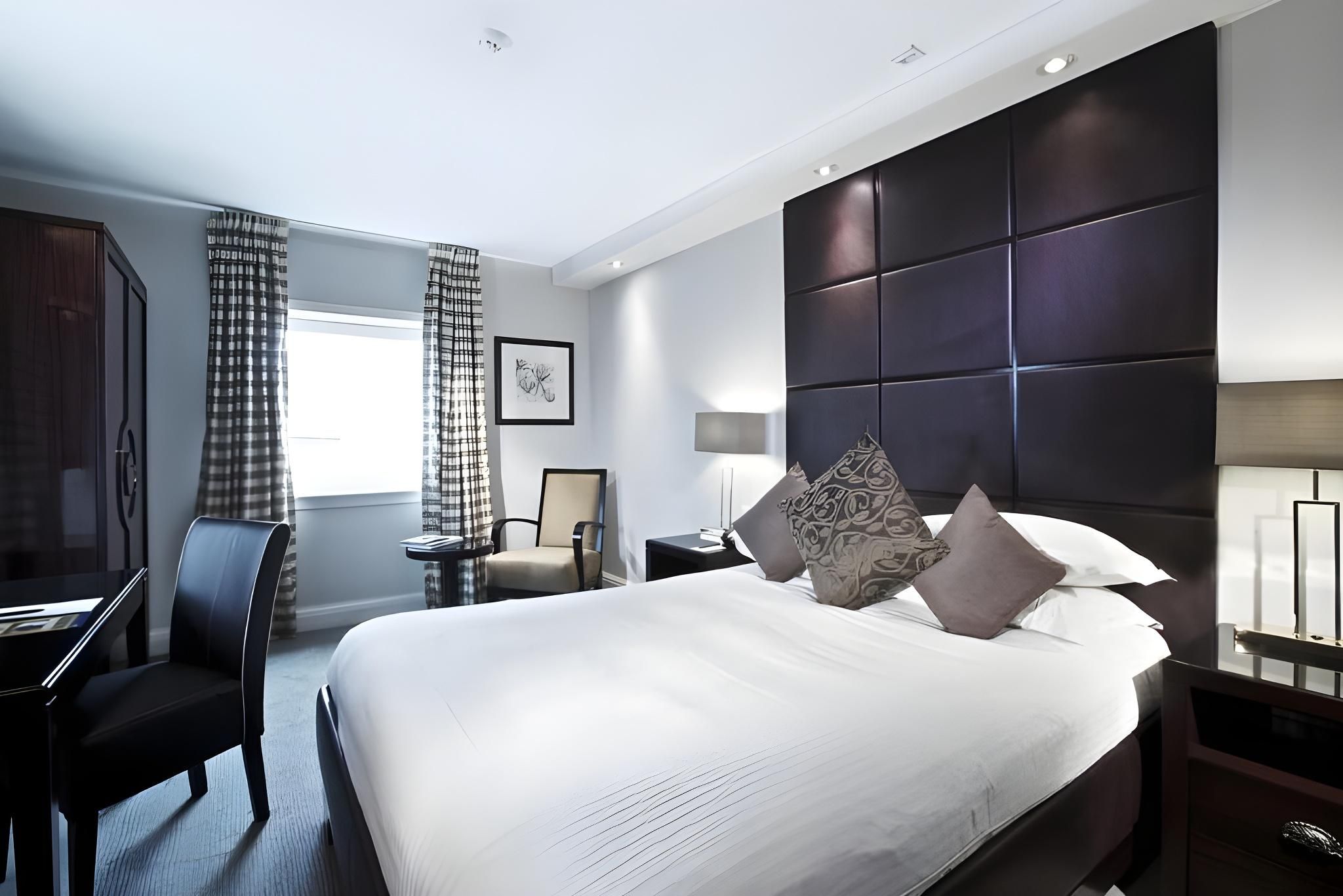 undefined Stamford Bridge Hotel London 9