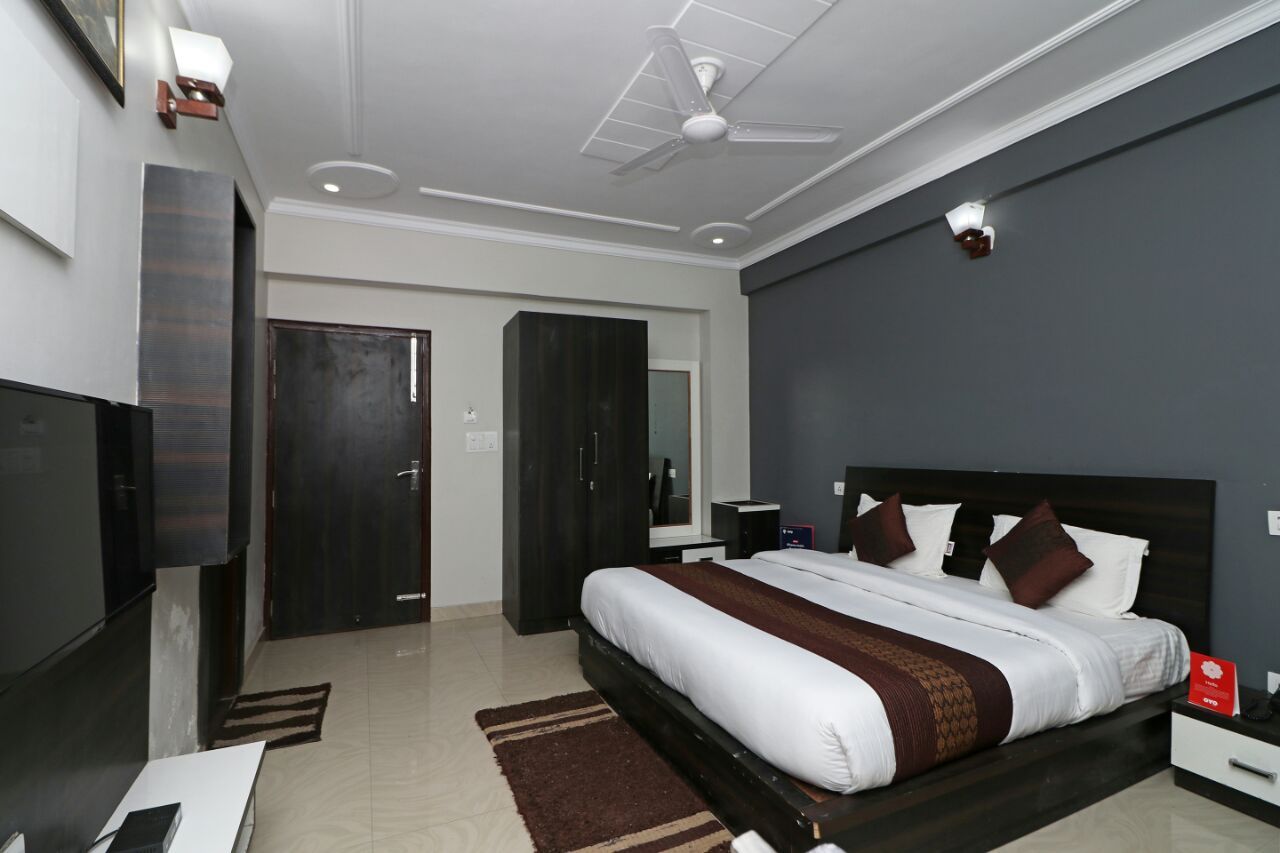 Royal Residency Royal Room without balcony 3