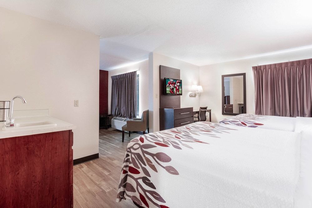 Suite, 2 Queen Beds, Non Smoking