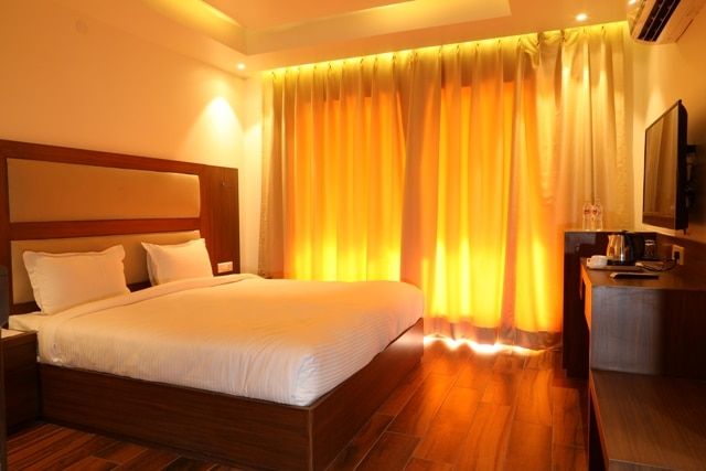 Pavna Palace Club Room 4