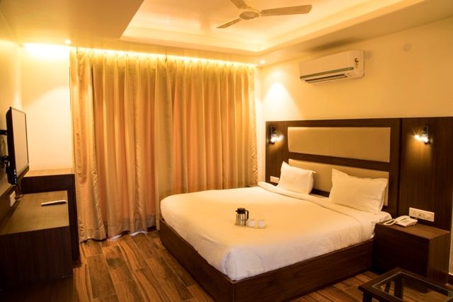 Pavna Palace Club Room 2