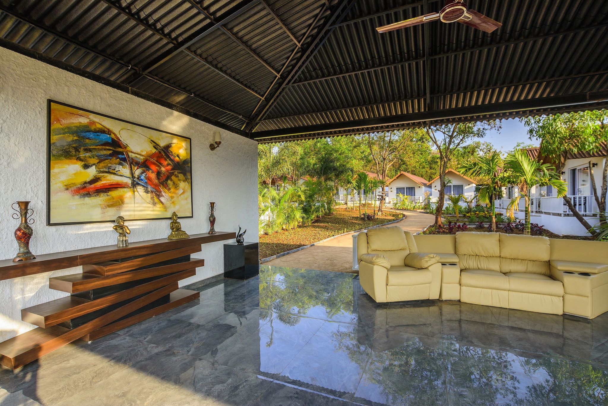 undefined White Woods Resort Stone Wood Hotels 3