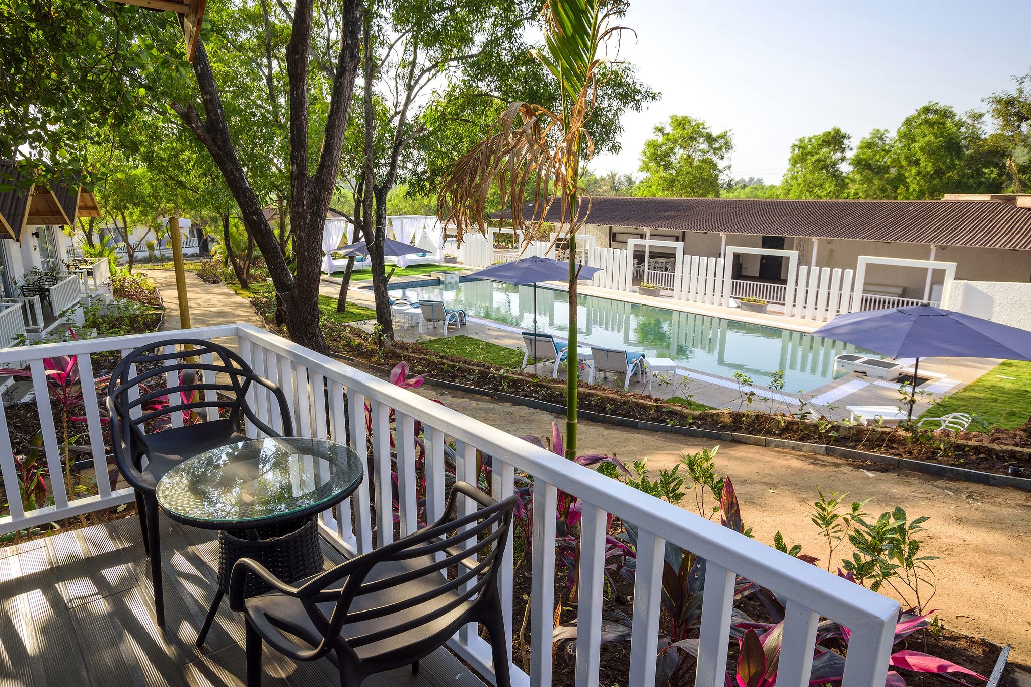 undefined White Woods Resort Stone Wood Hotels 2