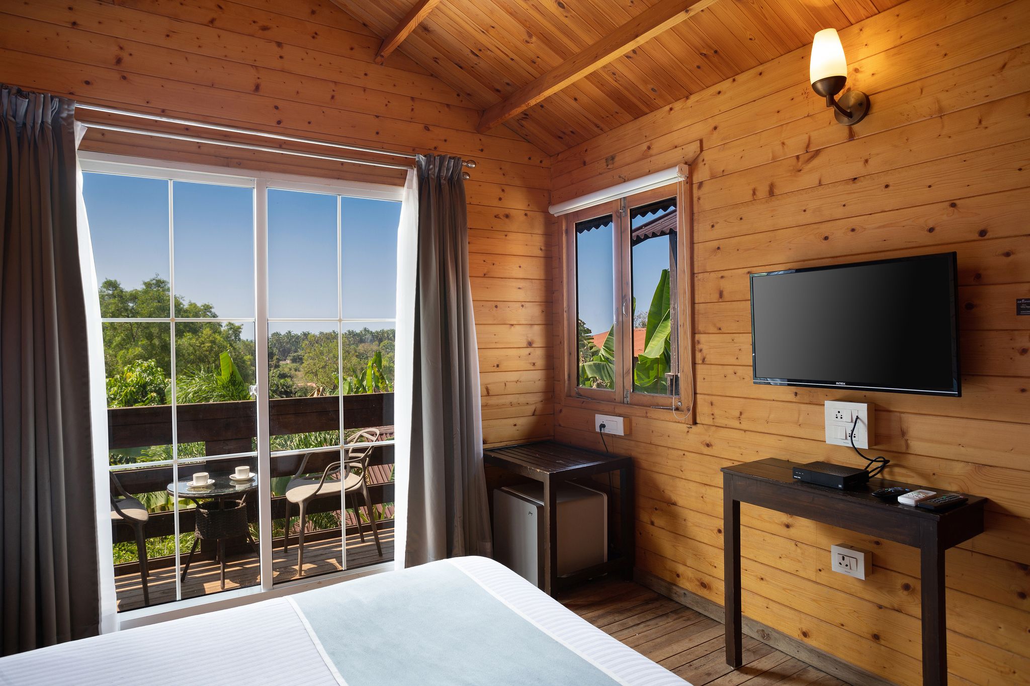 White Wood Resort by Stone Wood Hotel Wooden Cottage 5